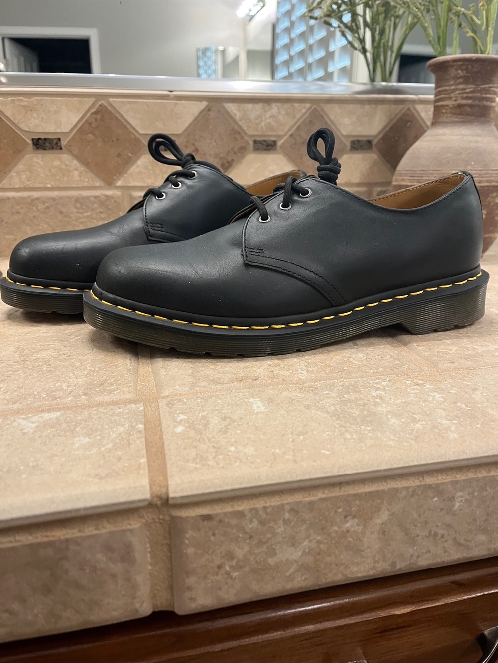 Dr. Martens Black 3-Eye Leather Oxfords with Yellow Stitching EU 42 9M/10L - Picture 2 of 6